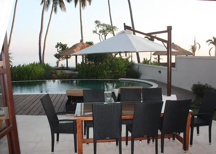 Kembali Villa Kubutambahan (Bali)