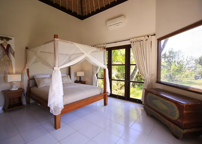 Villa Kembali *